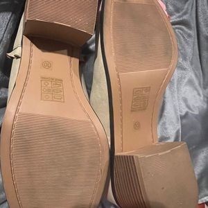 woman’s booties sz 10 unique cute style